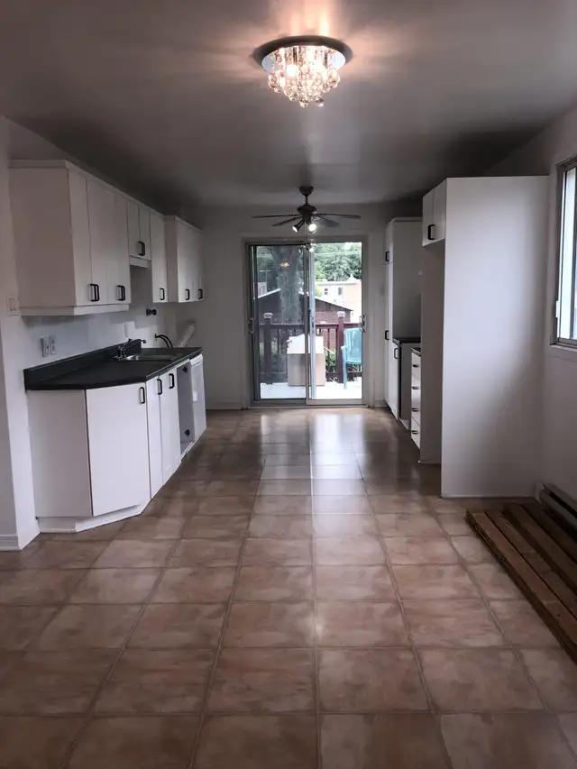 5 1/2 À LOUER !!! (1800 $) - Photo 6