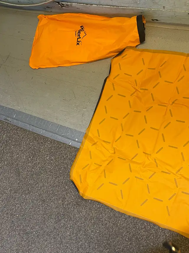 PowerLix Sleeping Pad - Photo 5
