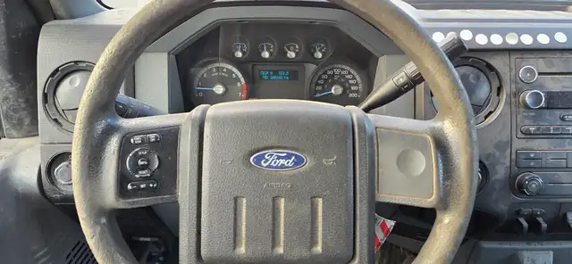 2015 Ford Super Duty F-250 SRW - 4x4 - 4 Doors - Tow Package! - Photo 14