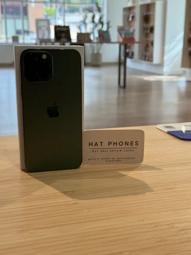 iPhone 13 Pro Max - HAT PHONES