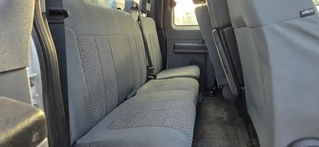 2015 Ford Super Duty F-250 SRW - 4x4 - 4 Doors - Tow Package! - Photo 12