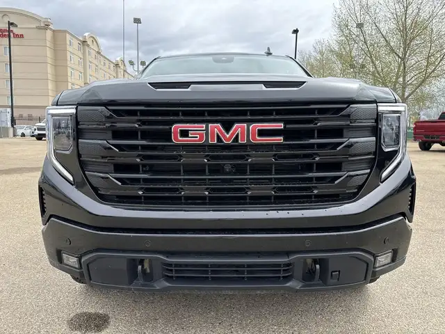 2025 GMC Sierra 1500 Elevation - Photo 2