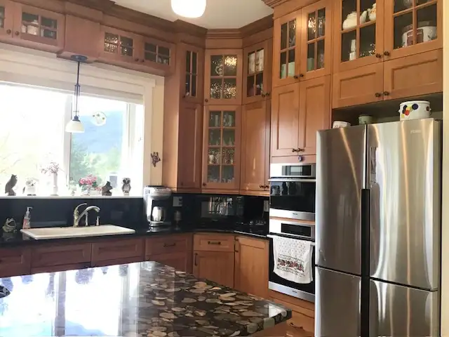 Absolutely unique home in the beautiful Creston BC valley - Photo 4