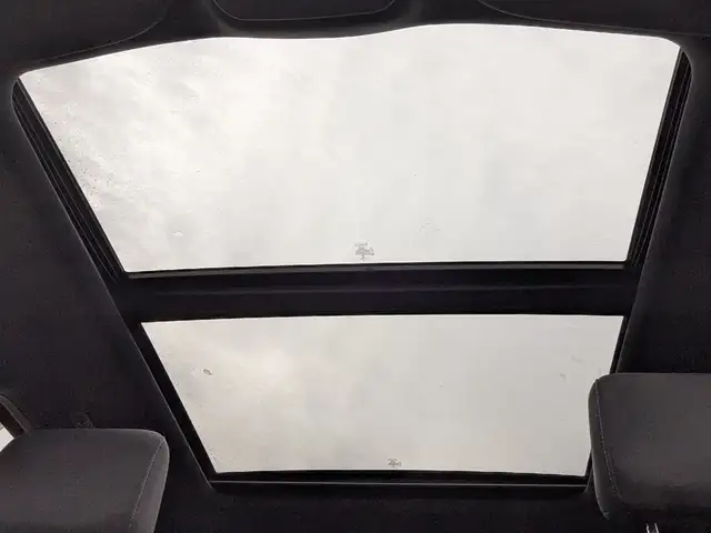2022 Ford F-150 LARIAT 3.5L V6/Touch Nav/Pano Sunroof/Camera - Photo 2
