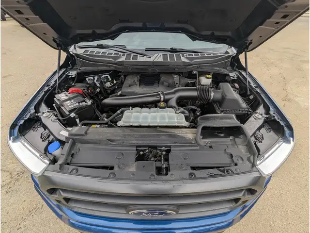 2022 Ford F-150 LARIAT 3.5L V6/Touch Nav/Pano Sunroof/Camera - Photo 5