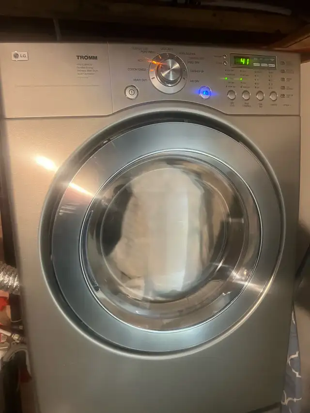 LG front Load Dryer $150