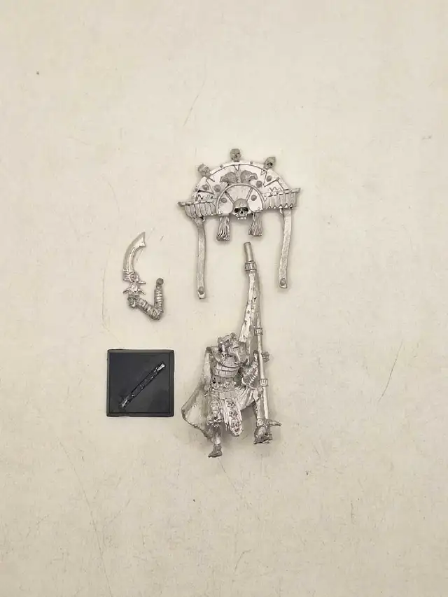 Warhammer Fantasy Metal OOP Tomb Kings Banner Bearer
