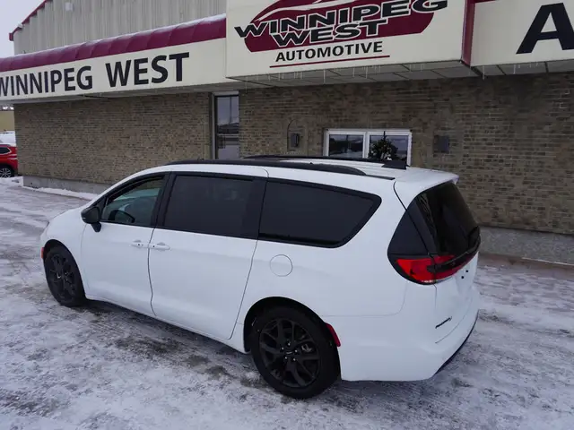 2024 Chrysler Pacifica TOURING-L \'S\' FWD, 7 PASSENGER, LOADED - Photo 7