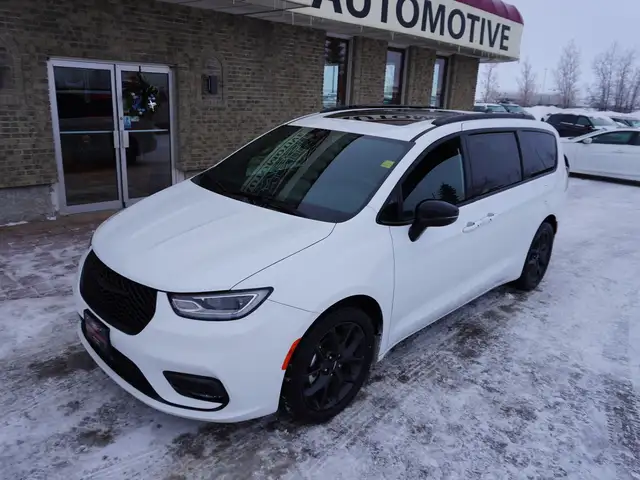 2024 Chrysler Pacifica TOURING-L \'S\' FWD, 7 PASSENGER, LOADED - Photo 13
