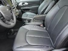 2024 Chrysler Pacifica TOURING-L \'S\' FWD, 7 PASSENGER, LOADED - Photo 22