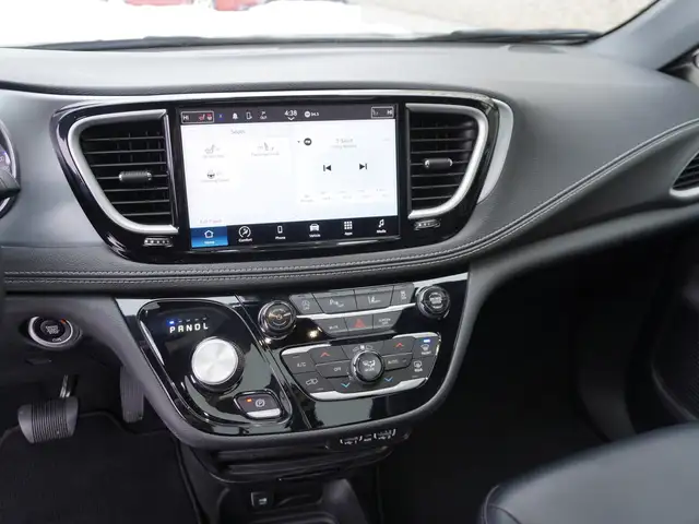 2024 Chrysler Pacifica TOURING-L \'S\' FWD, 7 PASSENGER, LOADED - Photo 25