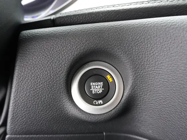 2024 Chrysler Pacifica TOURING-L \'S\' FWD, 7 PASSENGER, LOADED - Photo 35