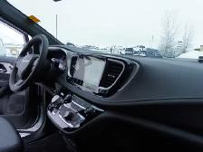 2024 Chrysler Pacifica TOURING-L \'S\' FWD, 7 PASSENGER, LOADED - Photo 41