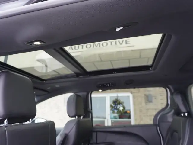 2024 Chrysler Pacifica TOURING-L \'S\' FWD, 7 PASSENGER, LOADED - Photo 42