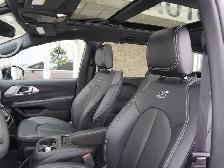 2024 Chrysler Pacifica TOURING-L \'S\' FWD, 7 PASSENGER, LOADED - Photo 44