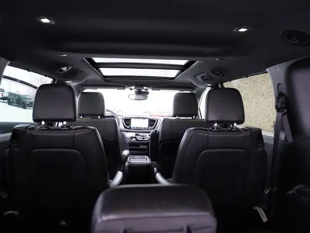 2024 Chrysler Pacifica TOURING-L \'S\' FWD, 7 PASSENGER, LOADED - Photo 48