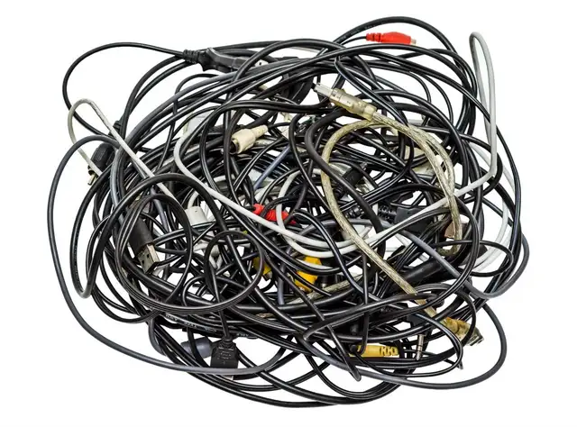 WANTED: beat-up (or good) electrical / power cords - -  for free - Photo 2