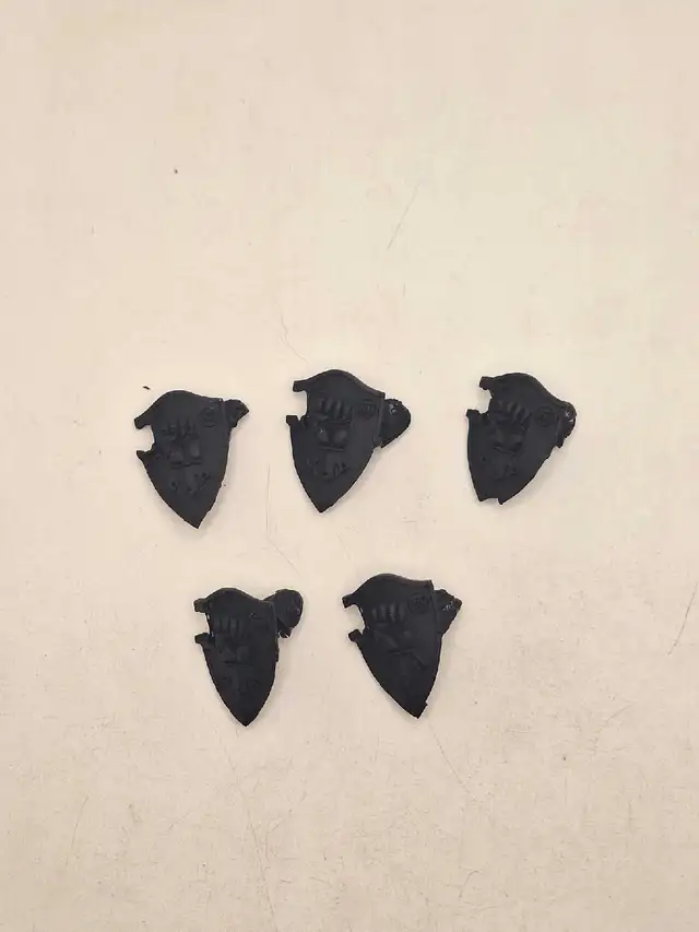 Warhammer 40k 5 FW imperial Fists Shields Primed Black