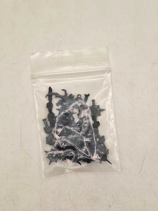 Warhammer 40k OOP chaos space marine backpack banner bits baggie