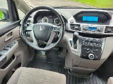 2011 Honda Odyssey LX minivan better than sienna caravan sedona - Photo 7