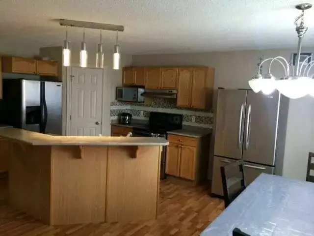 Room for rent with washroom - Photo 6