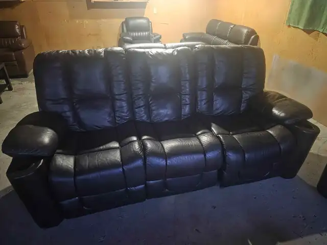 Used brown leather Couch & Love Seat. Free delivery & disposal - Photo 2