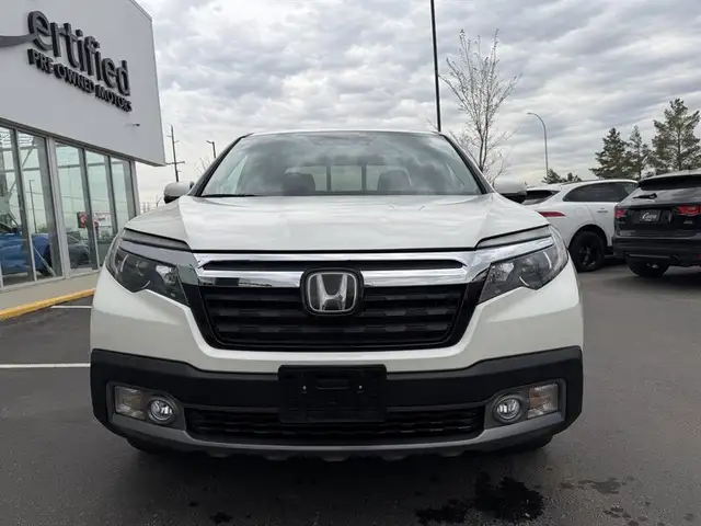 2017 Honda Ridgeline Touring - Photo 2