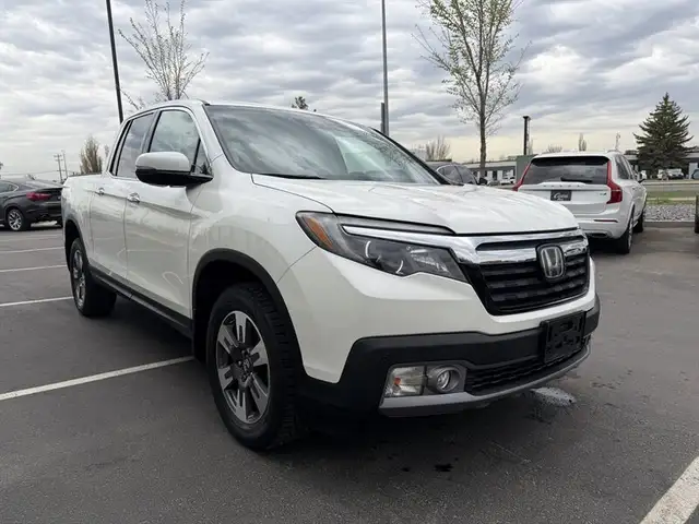 2017 Honda Ridgeline Touring - Photo 3