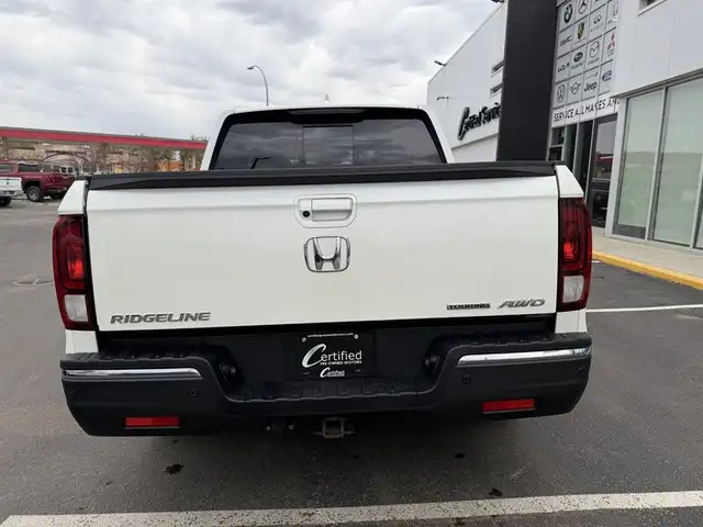 2017 Honda Ridgeline Touring - Photo 6