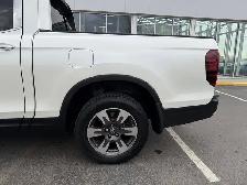 2017 Honda Ridgeline Touring - Photo 9