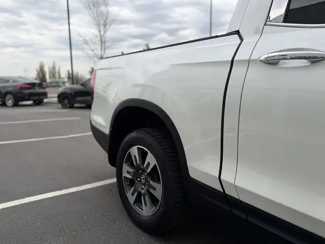 2017 Honda Ridgeline Touring - Photo 13