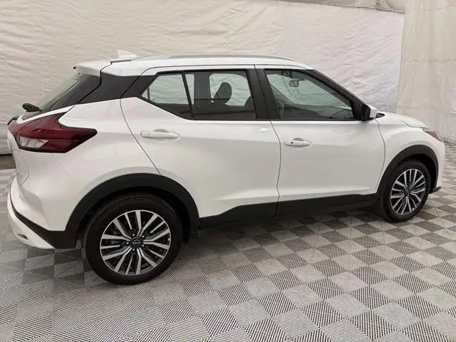 2025 Nissan Kicks Play - Photo 4