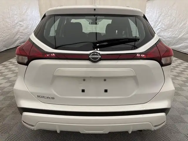 2025 Nissan Kicks Play - Photo 5