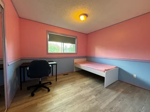 Room for rent near LRT station
