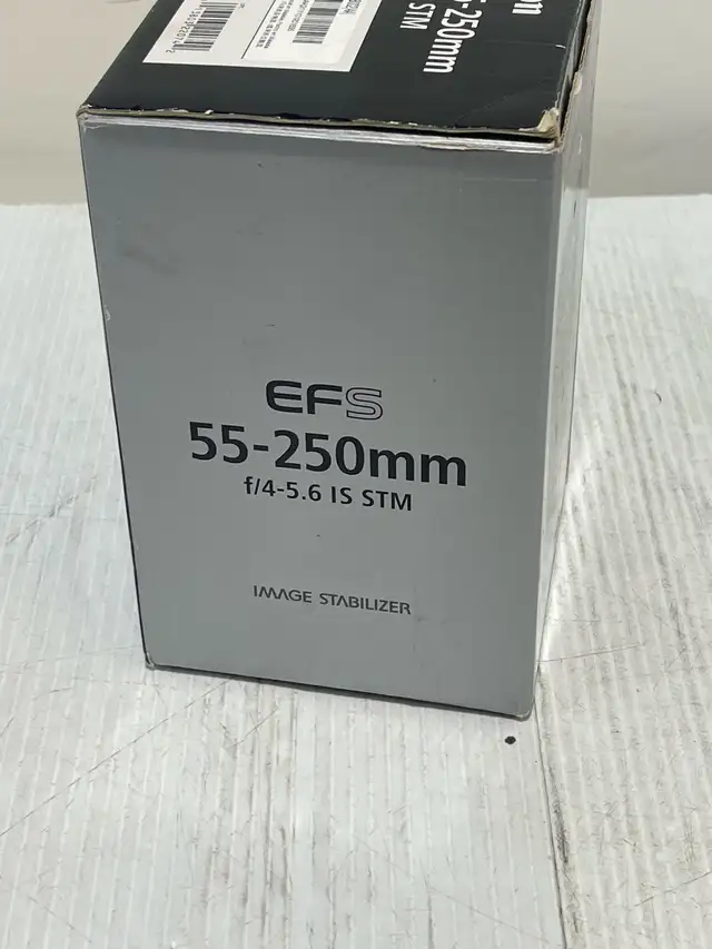 Canon EFS 55-250mm Lens - Photo 3