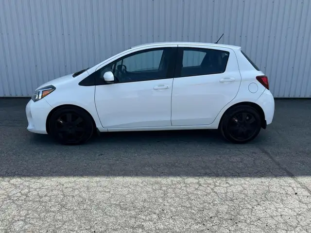 2015 Toyota Yaris financement Maison disponible - Photo 3