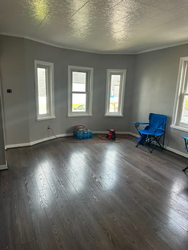 Entire 2 Bedroom House For Rent Exclusive with Garage - Photo 4