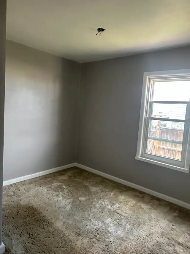 Entire 2 Bedroom House For Rent Exclusive with Garage - Photo 8