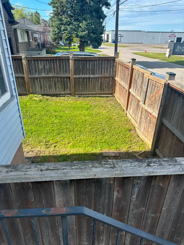 Entire 2 Bedroom House For Rent Exclusive with Garage - Photo 9