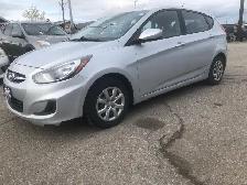 2013 Hyundai Accent 5DR HB AUTO GL - Photo 2