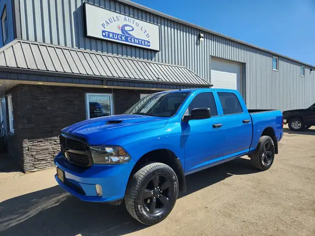 2023 Ram 1500 Classic Crew Cab 4X4 Tradesman 5.7L - Rebuilt Titl