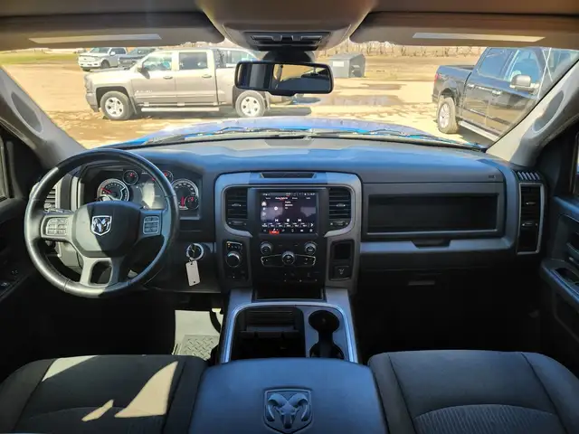 2023 Ram 1500 Classic Crew Cab 4X4 Tradesman 5.7L - Rebuilt Titl - Photo 11