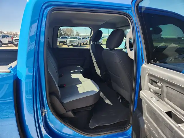 2023 Ram 1500 Classic Crew Cab 4X4 Tradesman 5.7L - Rebuilt Titl - Photo 15
