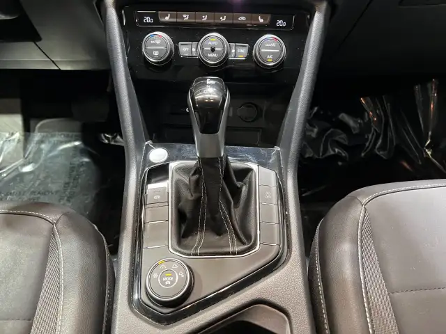 2023 Volkswagen Taos - Photo 28