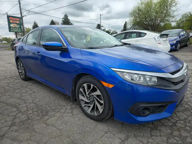 2018 Honda Civic SE - Photo 2