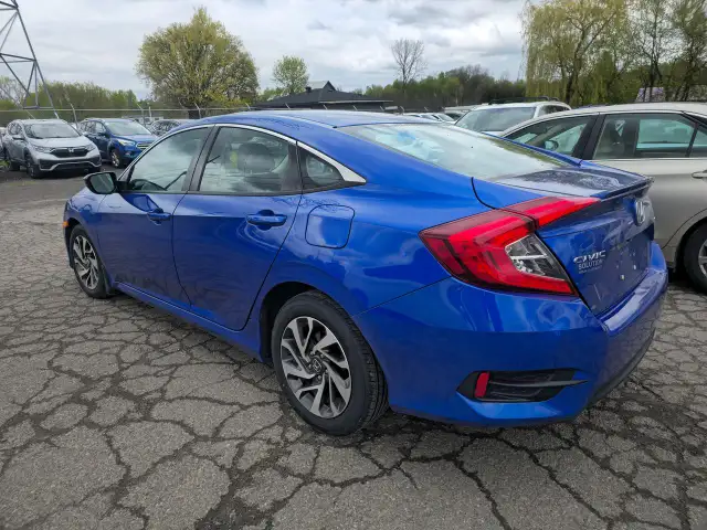 2018 Honda Civic SE - Photo 6