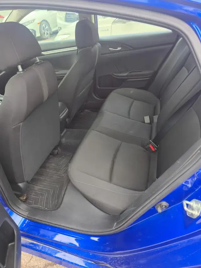 2018 Honda Civic SE - Photo 9
