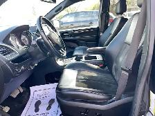 2019 Dodge Grand Caravan 35th Anniversary - Photo 9