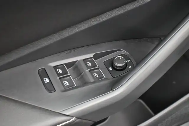 2025 Volkswagen Jetta TRENDLINE HEATED SEATS | LOW MILEAGE | APP - Photo 5