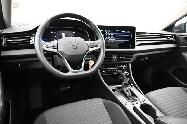 2025 Volkswagen Jetta TRENDLINE HEATED SEATS | LOW MILEAGE | APP - Photo 16